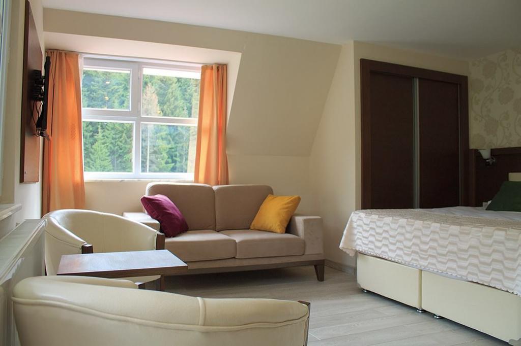 Hotel Green Valley Savsat エクステリア 写真